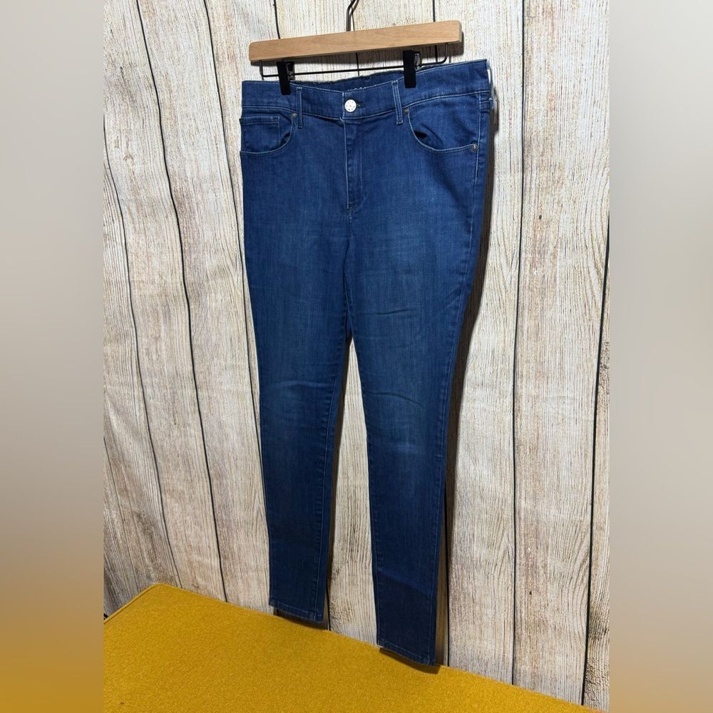 Women's Mott & Bow Jeans - Picture 2 of 6